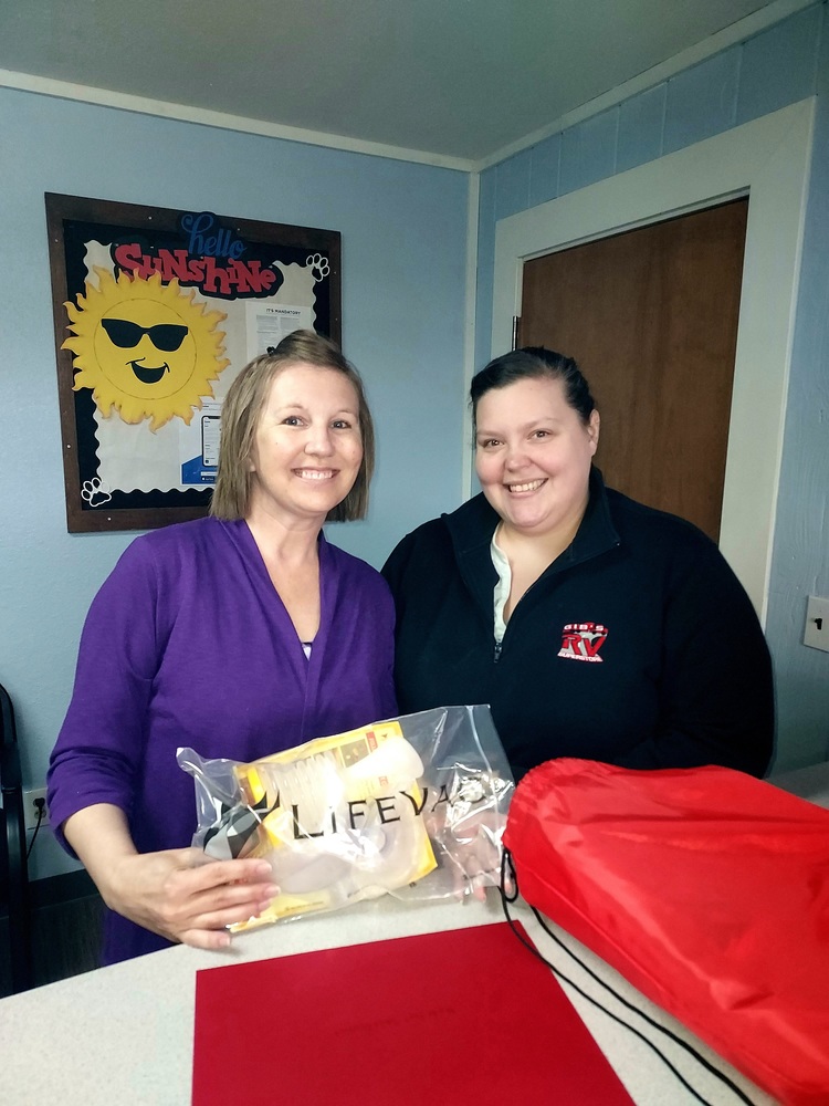Superintendent receives Life Vac donation from Gibs RV 